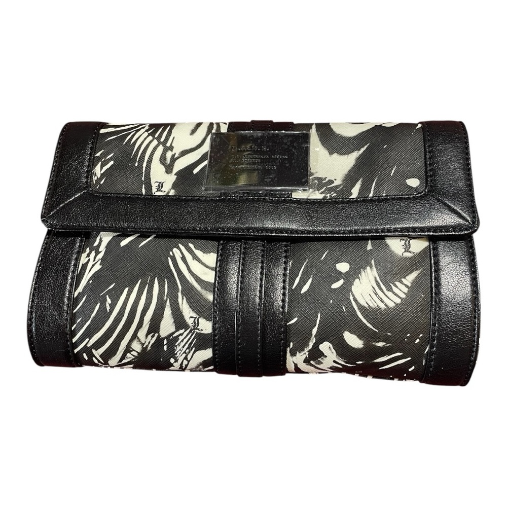L.A.M.B. Newcombe Clutch